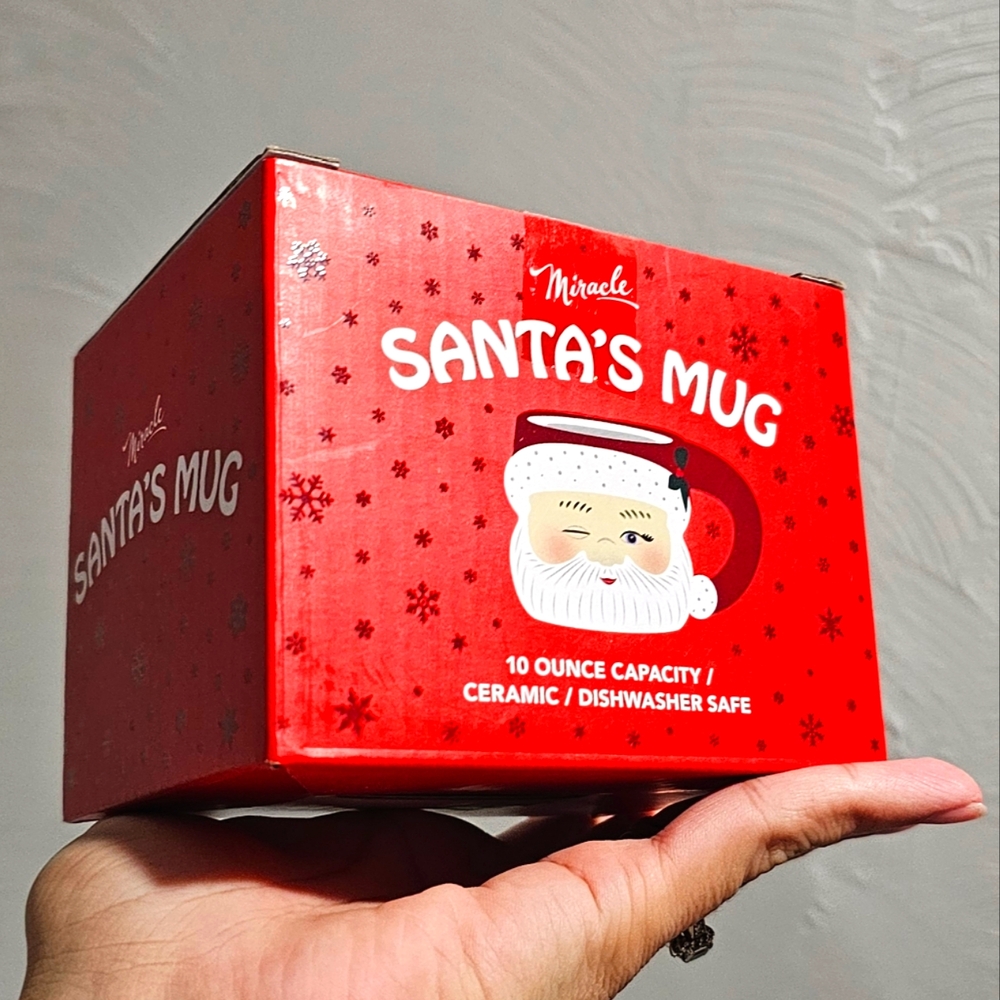 Miracle Santa's mug 10oz NIB